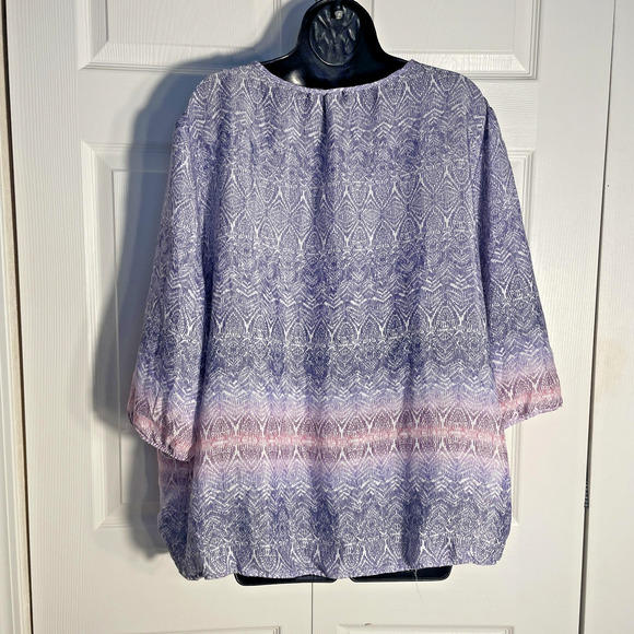 Catherines Shirt Women 1X 18/20W Purple Geometric Print Flowy Lightweight Top - Picture 3 of 9